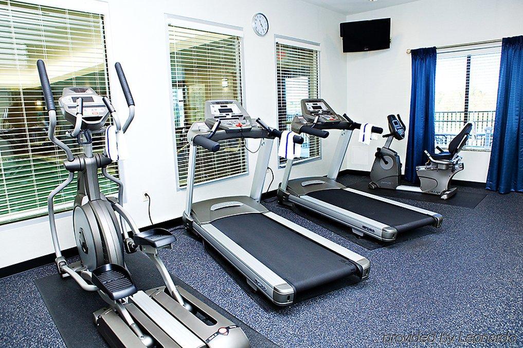 Holiday Inn Express & Suites Youngstown West I 80, An Ihg Hotel Facilities photo